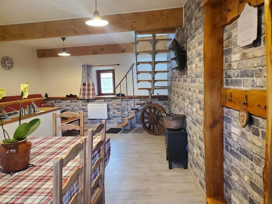 Gite La Grangette De Pauline Mercus-Garrabet Hébergement de vacances